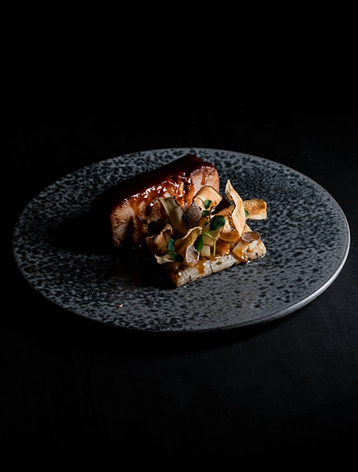 Um prato gourmet festivo para celebrar o Natal em Dans le Noir ?