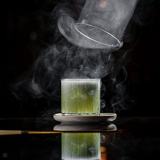 Green smoking cocktail at Dans le Noir ?